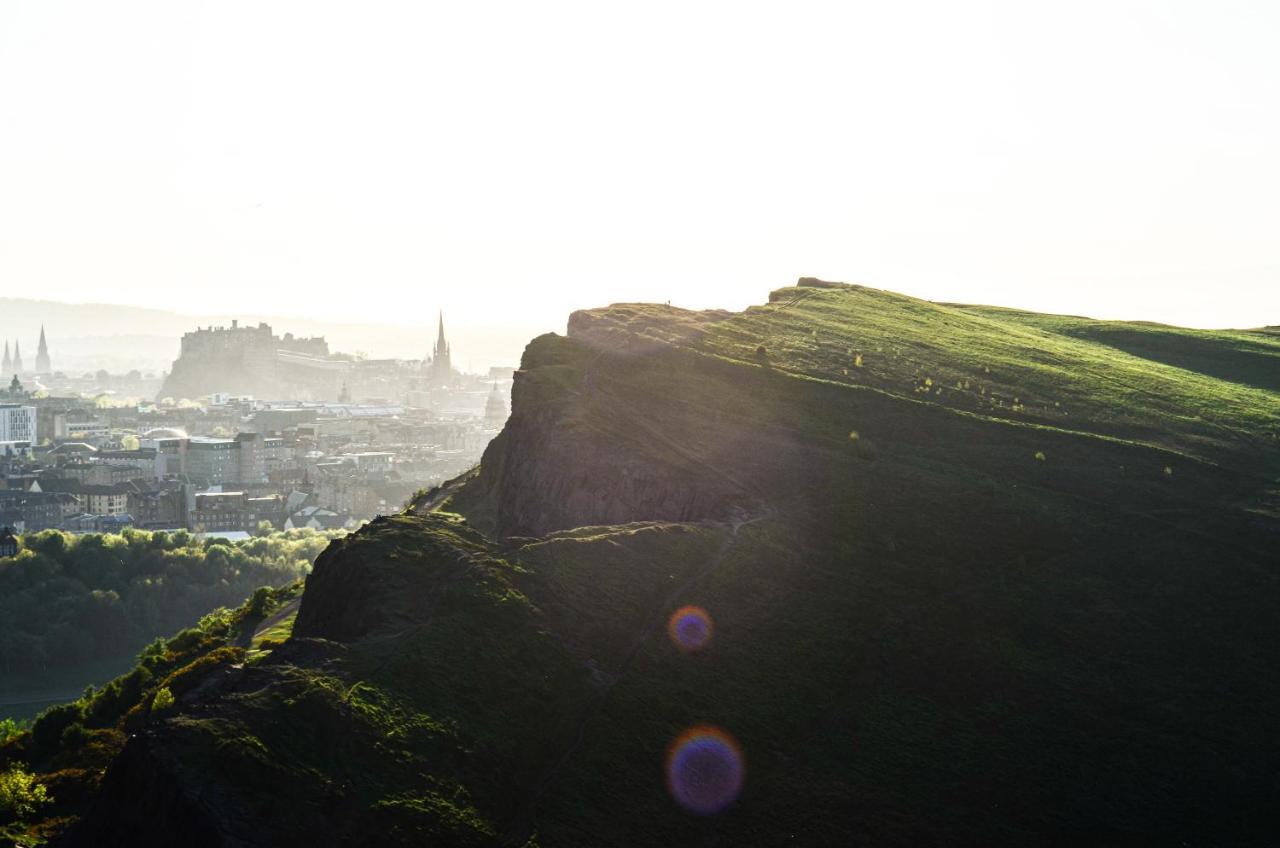 Pass The Keys Beautiful And Bright Georgian Style Morningside Apartment Edinburgh Exterior foto